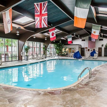 Norwood Inn Hudson Esterno foto