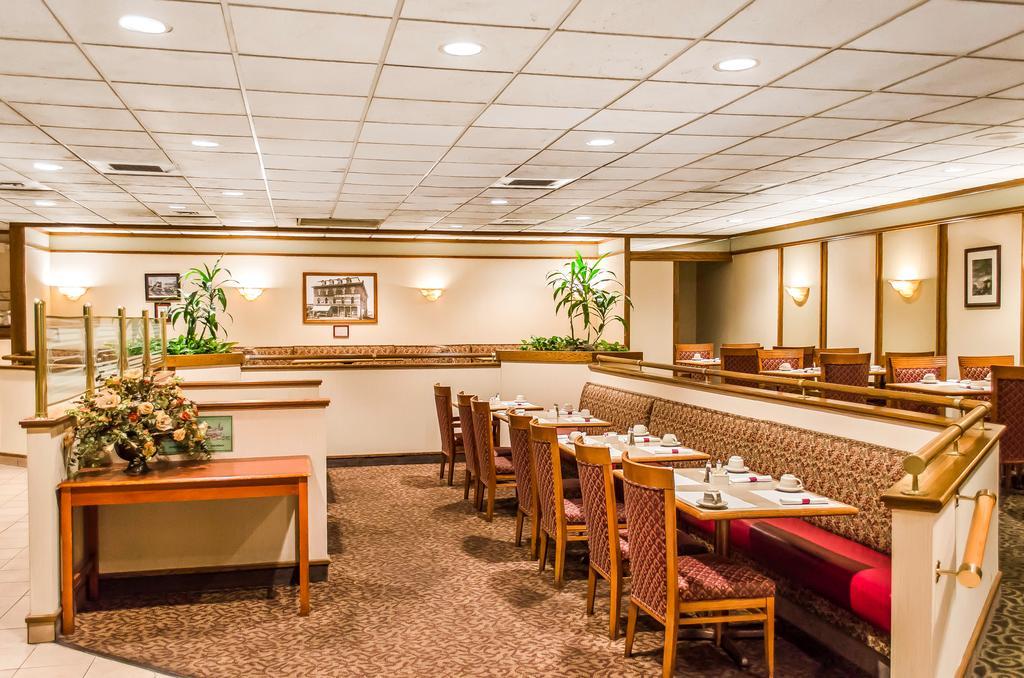 Norwood Inn Hudson Esterno foto