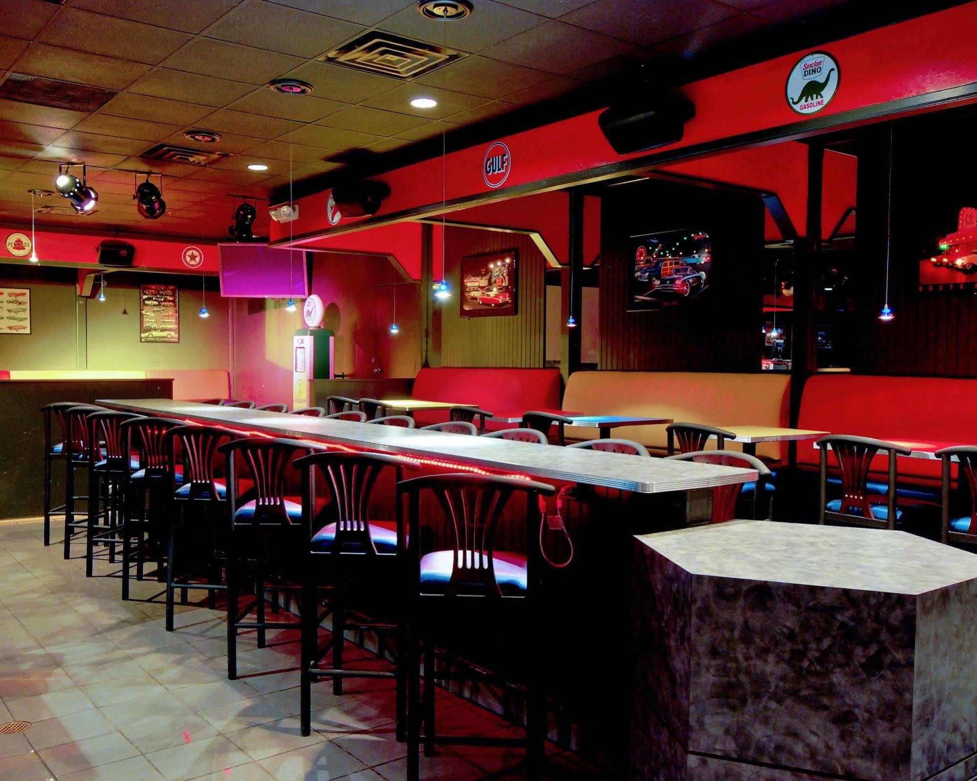 Norwood Inn Hudson Esterno foto