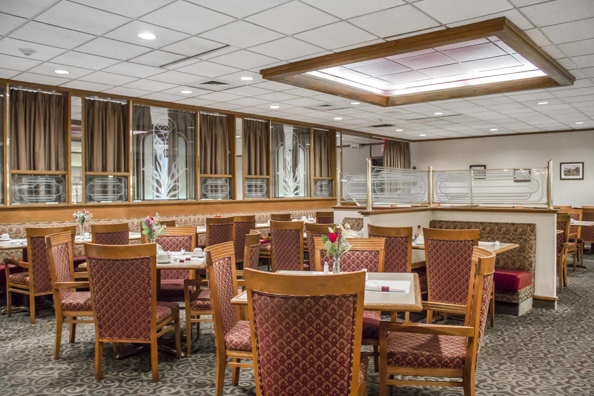 Norwood Inn Hudson Esterno foto